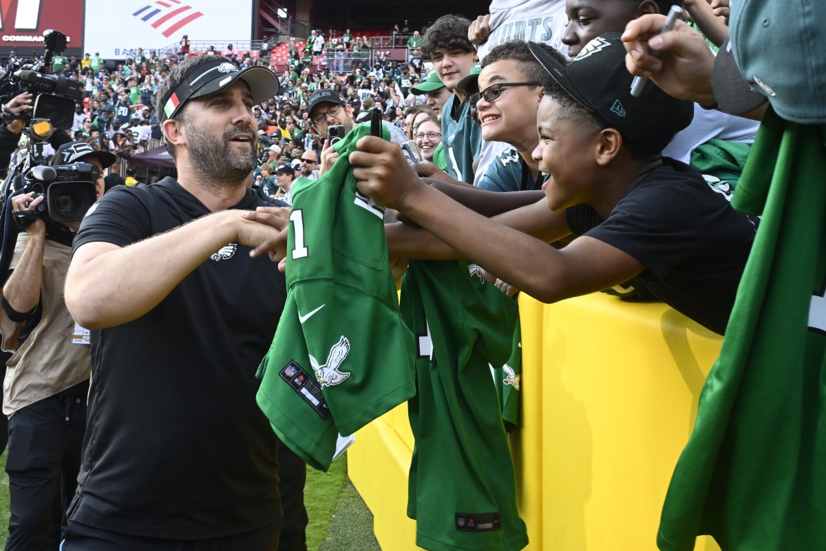 Eagles coach Nick Sirianni and Philadelphia have the NFL's best record at 7-1 after their win over the Commanders in Week 8.